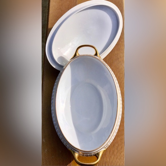 Vintage Early 1900s OLD ABBEY LIMOGES France Lidded Gold Trim Vegetable Bowl - Picture 4 of 10